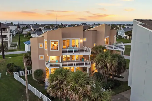 4207 Barataria Court, Galveston, TX 77554