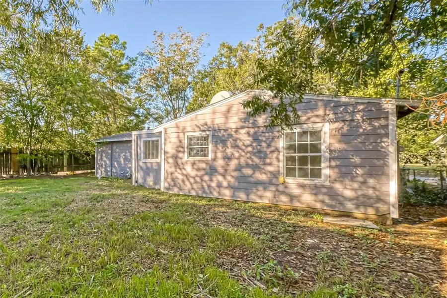 5102 Lyndhurst Drive, Houston, TX 77033 - Image #2