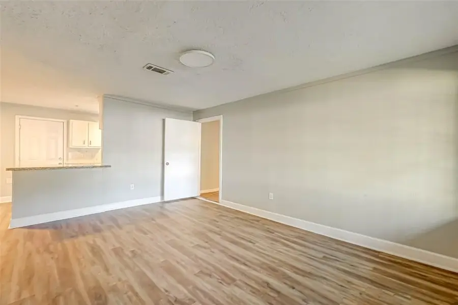 5102 Lyndhurst Drive, Houston, TX 77033 - Image #3