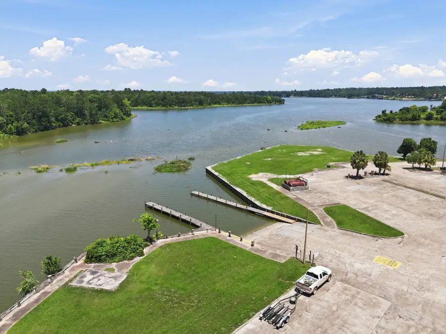 501 Bass Boat Village #112, Huntsville, TX 77320 - #2