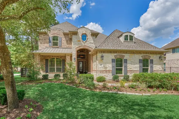 87 S Veilwood Circle, The Woodlands, TX 77382