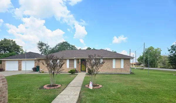 5000 Brockleigh Street, La Marque, TX 77568