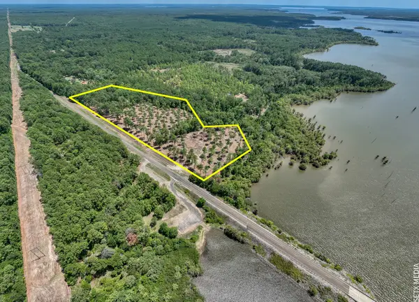 22157 Fm 83, Broaddus, TX 75929