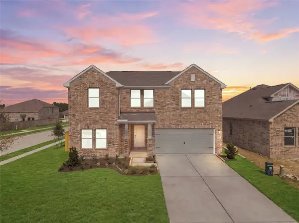 3542 Cardinal Pointe Drive, Angleton, TX 77515