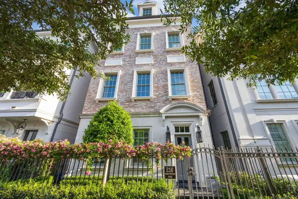 216 Morningside Park Street, Houston, TX 77024