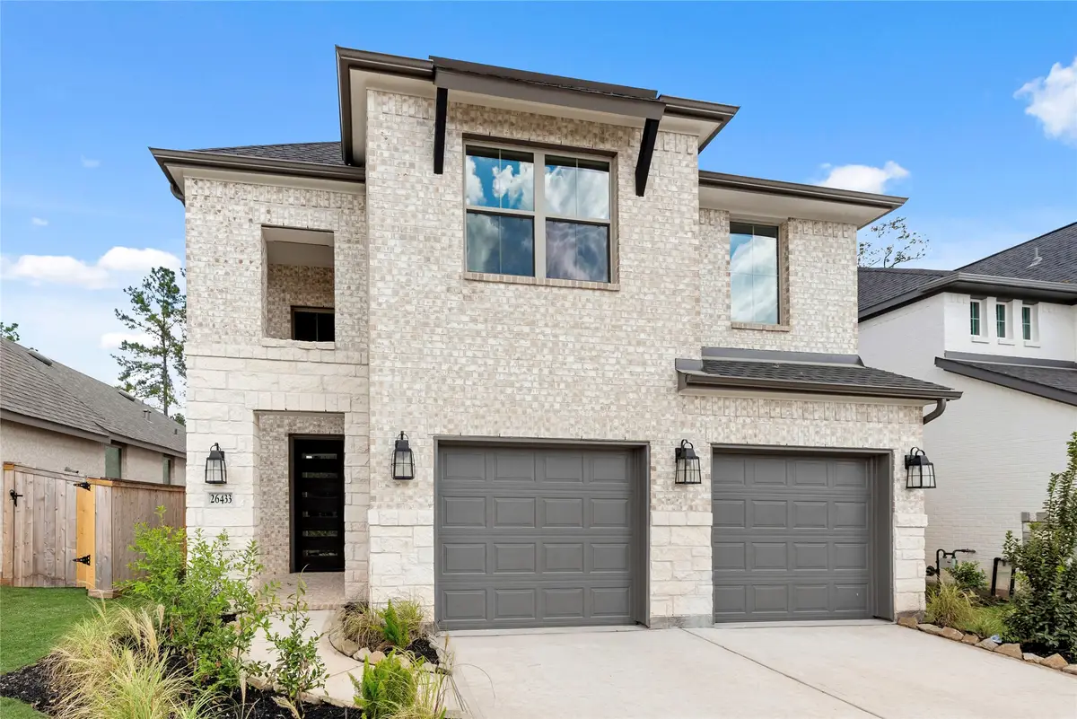 26433 East Skylight Brook Circle, Montgomery, TX 77316 - Image #1
