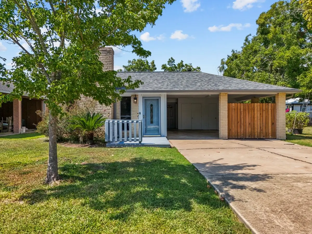 926 S 3rd Street, La Porte, TX 77571 - Image #1