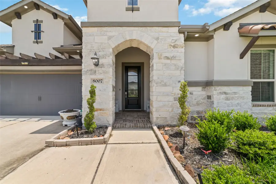 8007 Clearwater Glen Court, Richmond, TX 77407 - Image #2