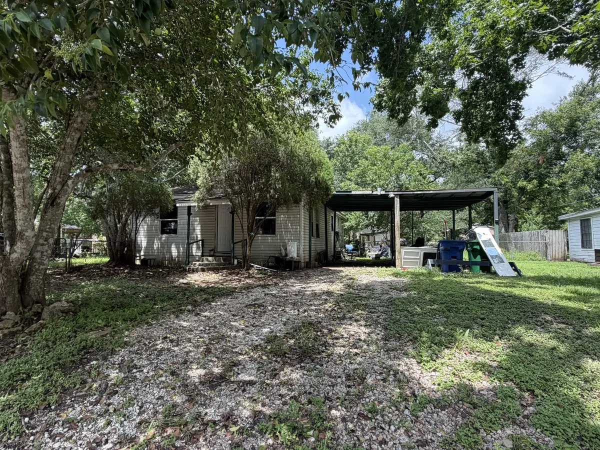 808 S Anderson Street, Angleton, TX 77515 - #1