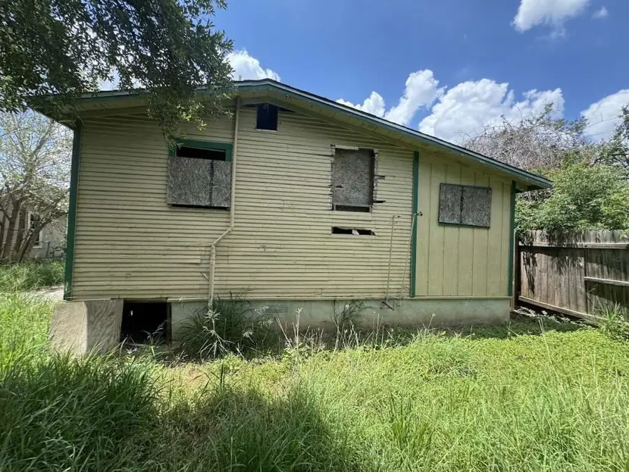 1443 Saenz, San Antonio, TX 78214 - Image #2