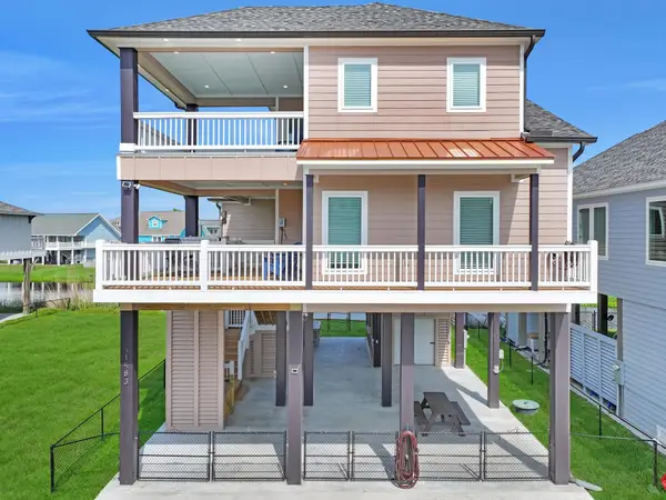 1983 Royalville Court, Crystal Beach, TX 77650