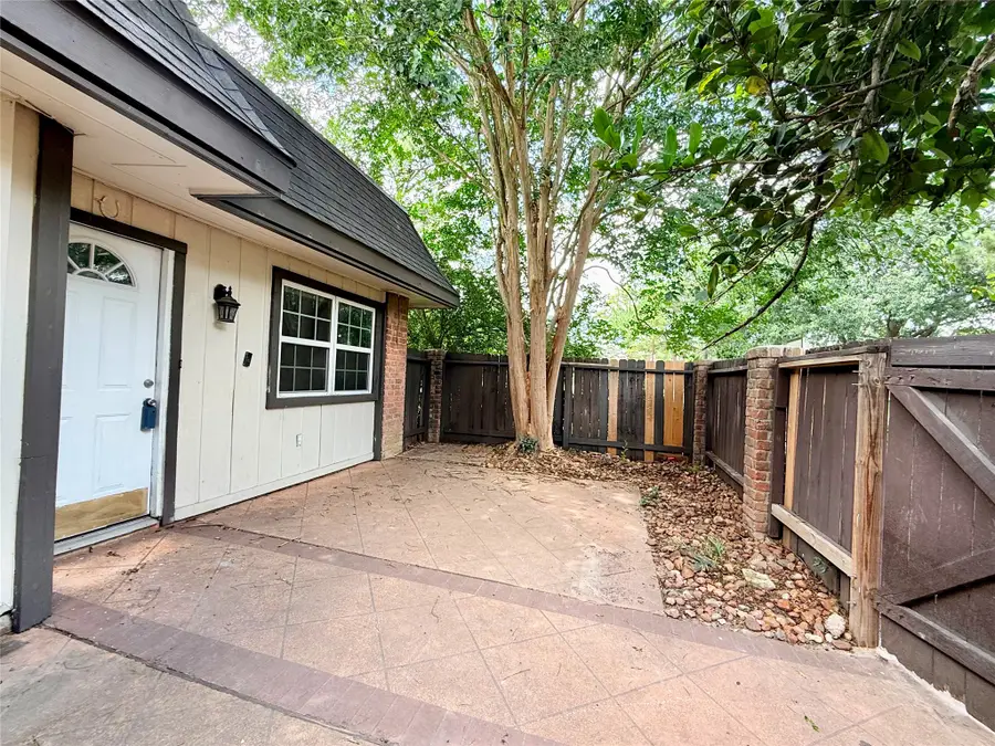 12027 Greenwood Forest Dr Drive #29D, Houston, TX 77066 - #2