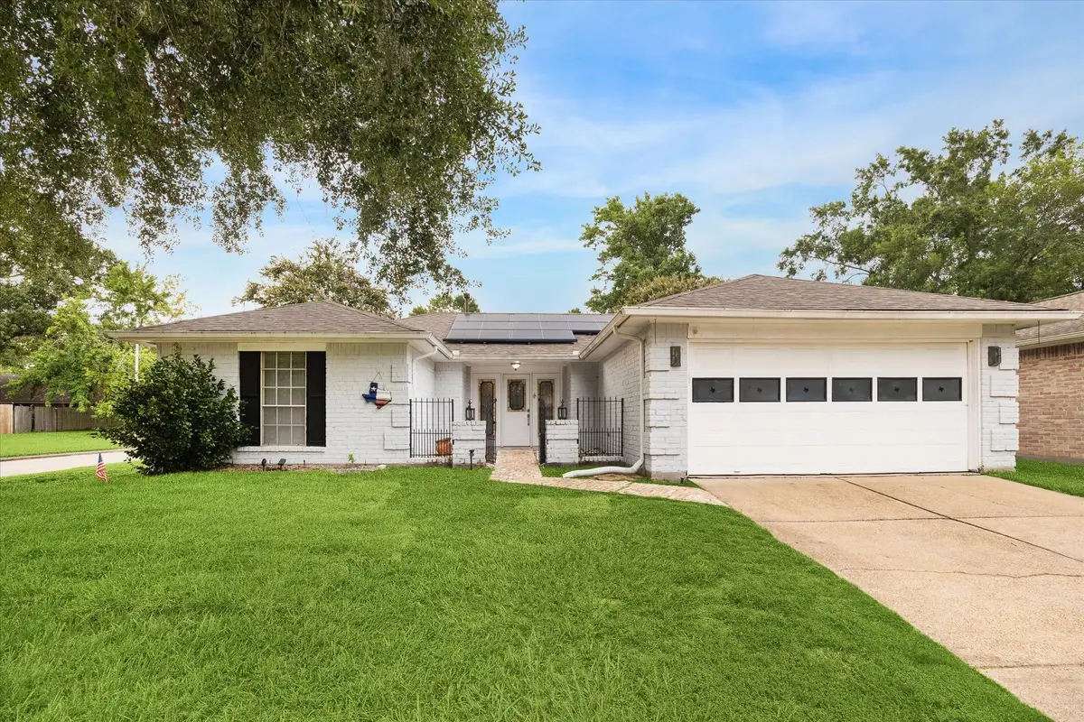 2703 Longleaf Pines Drive, Kingwood, TX 77339 - Image #1