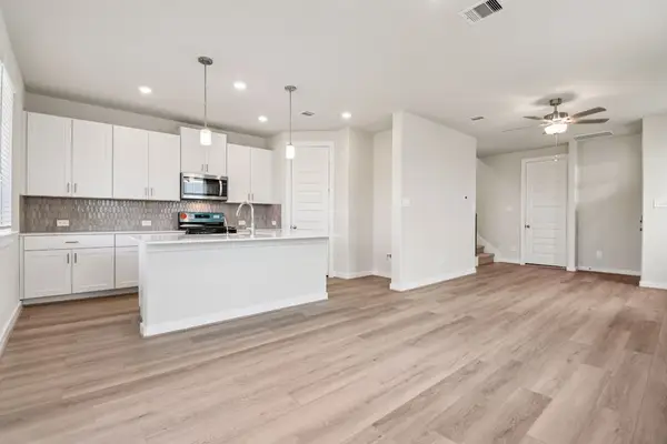 3215 Quiet Sunset Drive, Houston, TX 77080