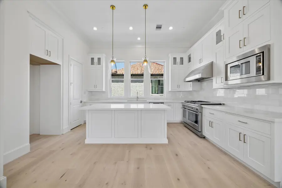 7510 Viano Lane, Houston, TX 77055 - Image #3