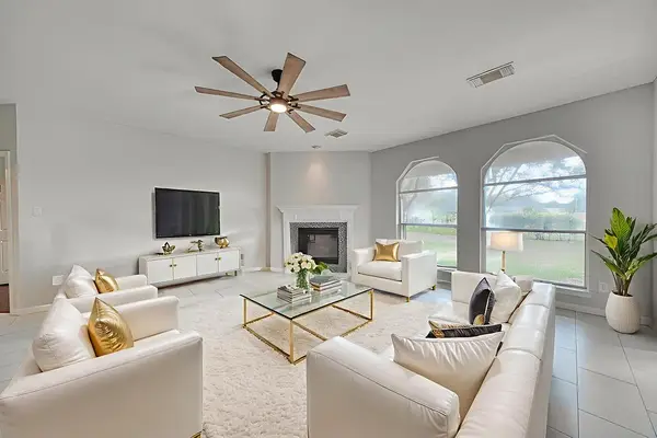 9606 Oakland Lake Way, Missouri City, TX 77459