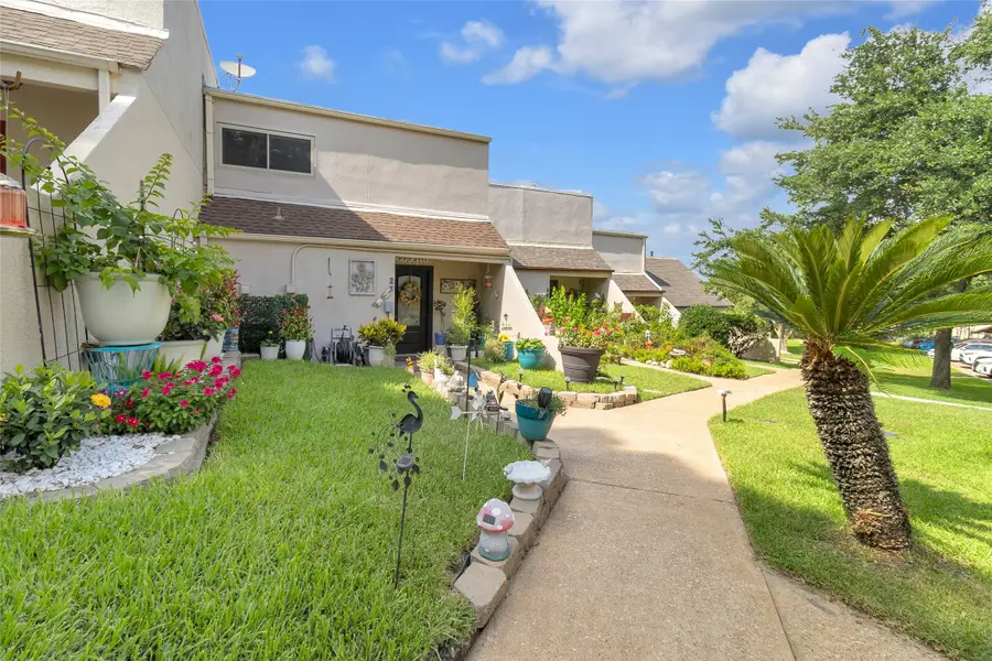 23 April Hill, Conroe, TX 77356 - #2