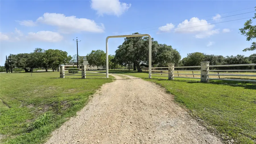 2410 Fm-1680, Flatonia, TX 78941 - Image #3