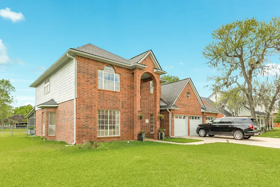 54 Peppermint Court, Lake Jackson, TX 77566 - #3