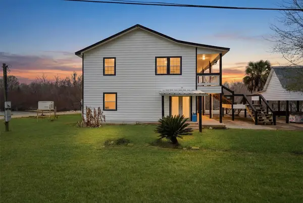 370 County Road 1333, Liberty, TX 77575