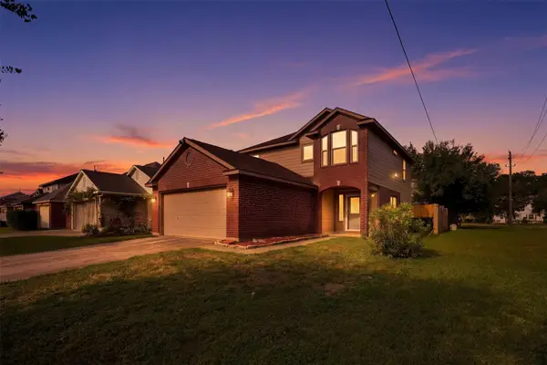 8902 Iron Springs Drive, Houston, TX 77034