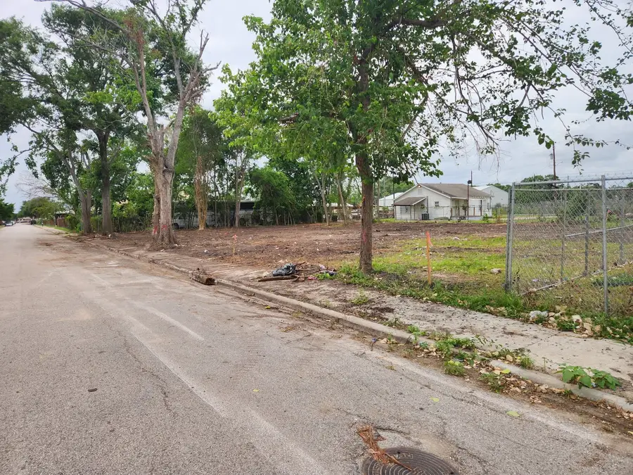 5414 Broom Street, Houston, TX 77091 - Image #2