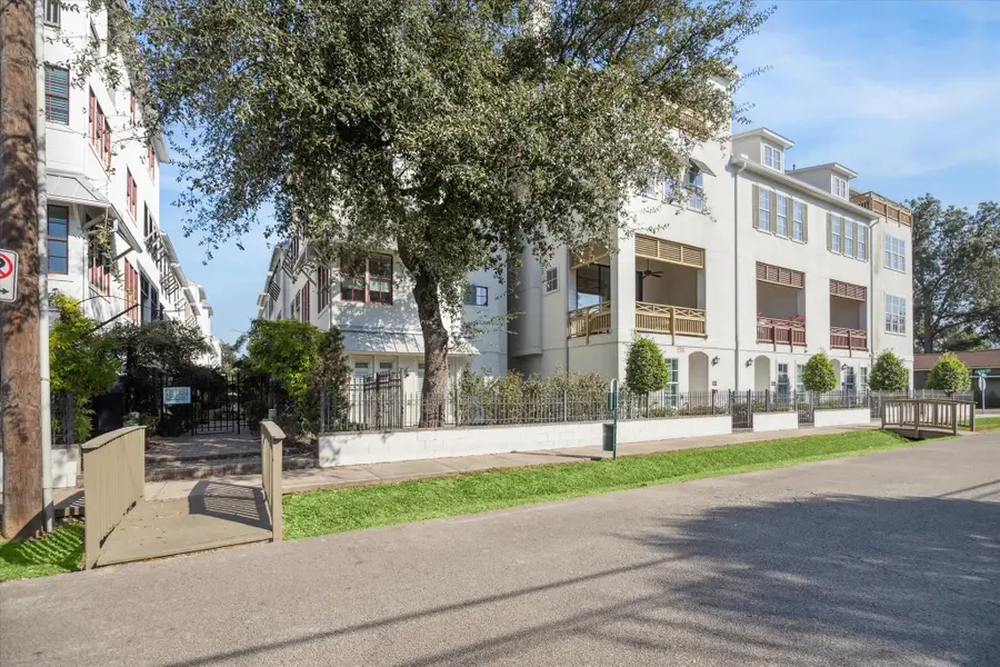 2714 Harvard Street, Houston, TX 77008 - #2