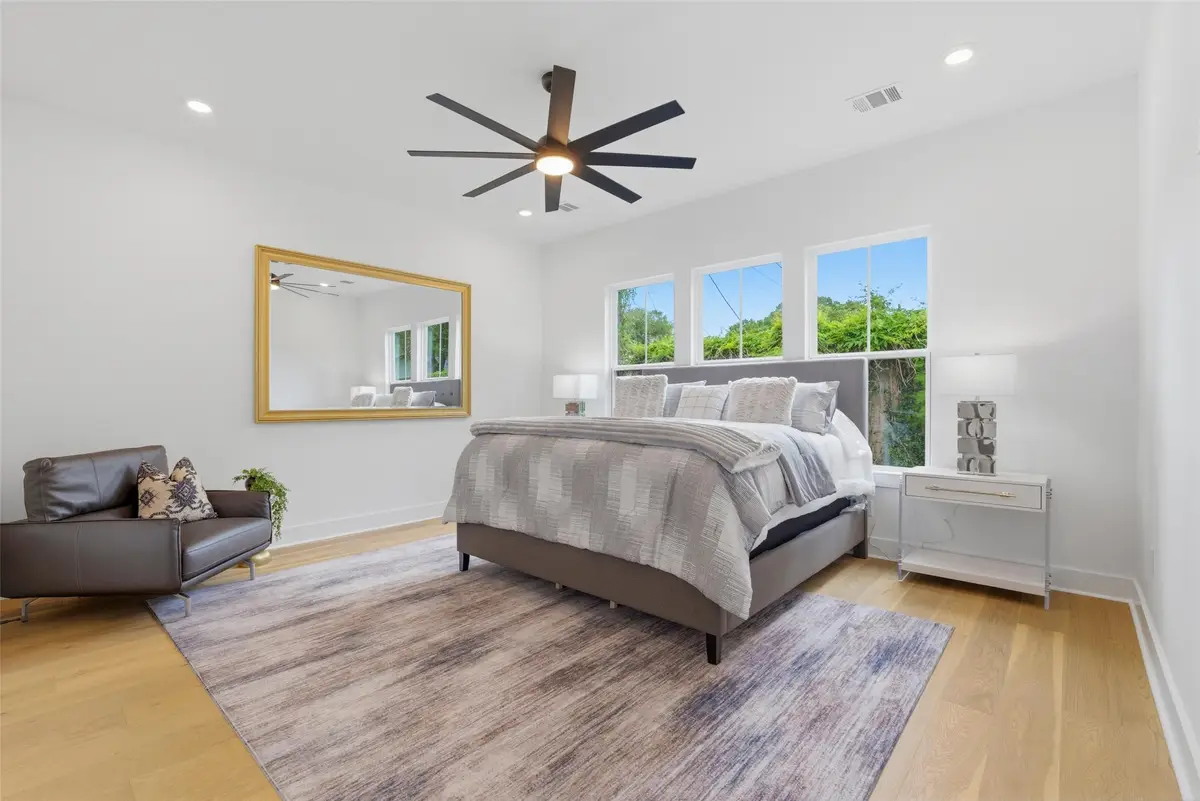 218 Avenue Of Oaks Street, Houston, TX 77009 - #1