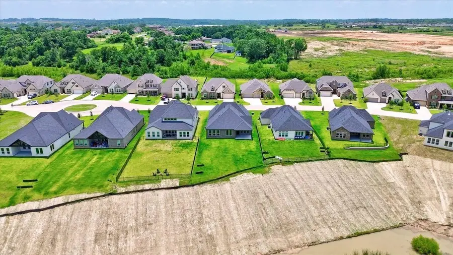 161 Peninsula Point Drive, Montgomery, TX 77356 - #2