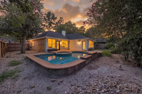 54 Wrens Song Place, The Woodlands, TX 77382