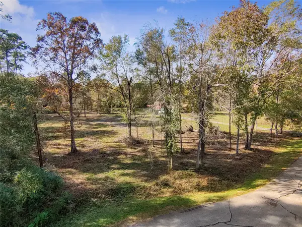 1697 O' Daniel, Conroe, TX 77301