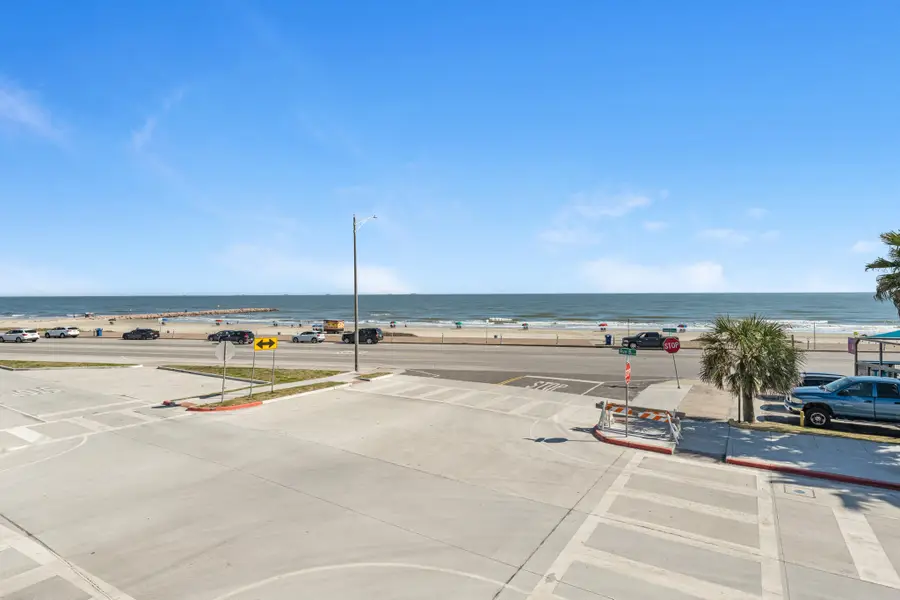 3102 Avenue S, Galveston, TX 77550 - Image #3