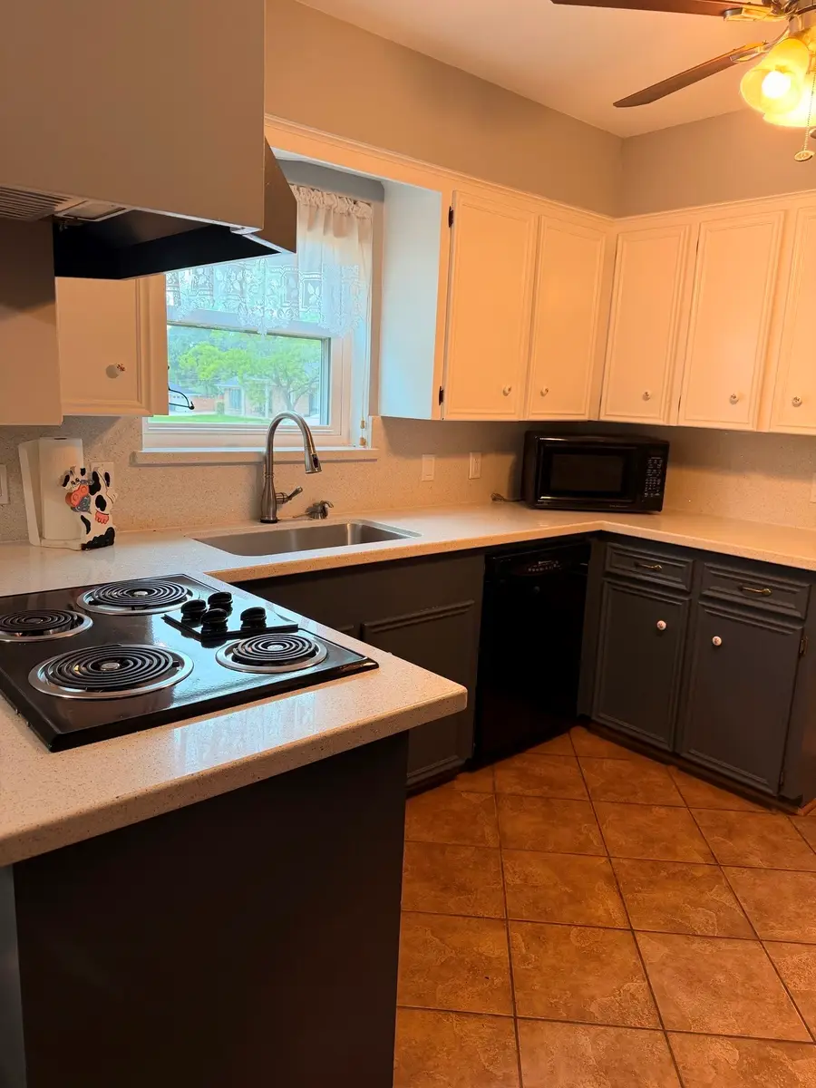 208 Pine Valley, Huntsville, TX 77320 - #2