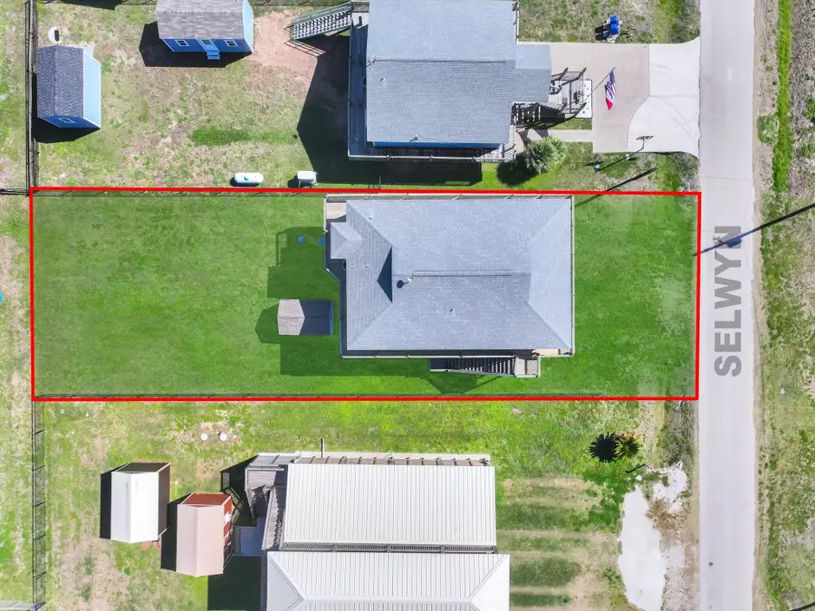 964 S Selwyn Road, Crystal Beach, TX 77650 - #3