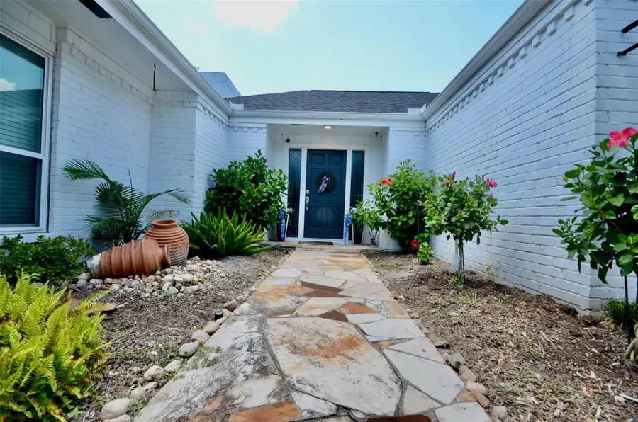 2923 Country Club Boulevard, Sugar Land, TX 77478 - #3
