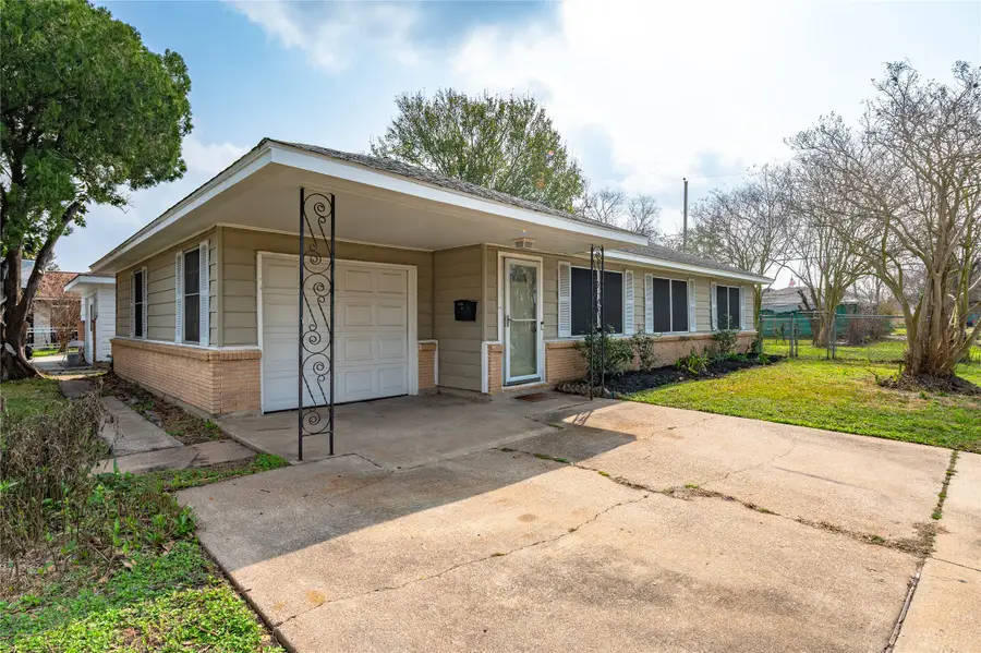 3202 Hays Street, Pasadena, TX 77503 - #3