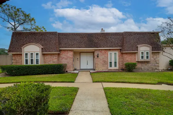2912 Camelot Lane, Missouri City, TX 77459