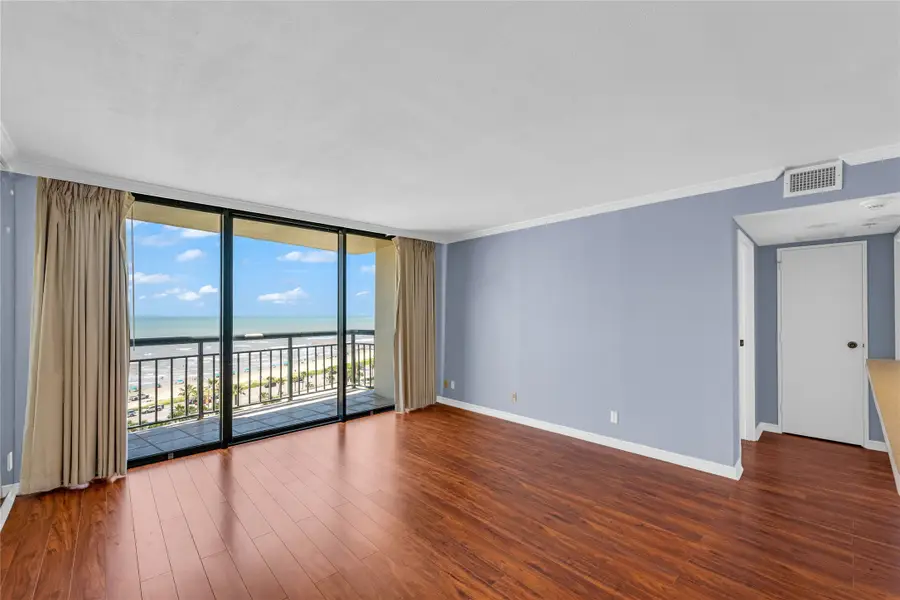 5220 Seawall Boulevard #1034, Galveston, TX 77551 - #3