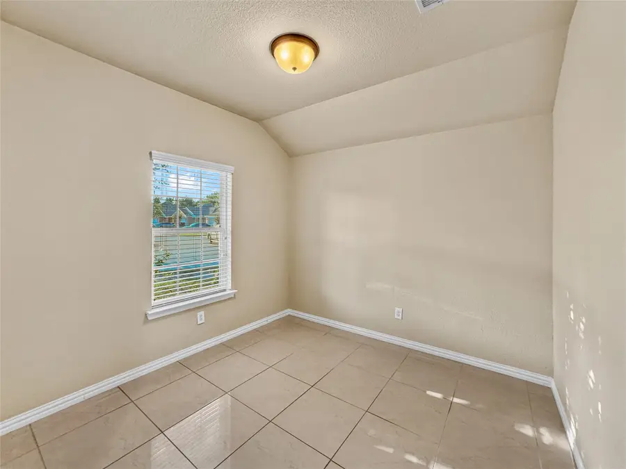 6614 Pine Tree Springs, Houston, TX 77049 - Image #3