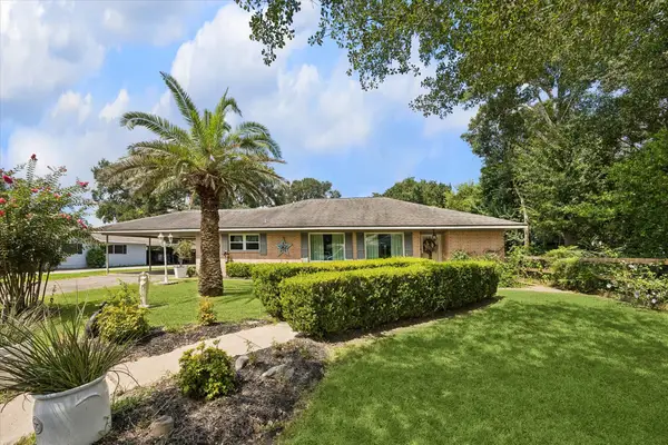 1011 Atchison Street, Sealy, TX 77474
