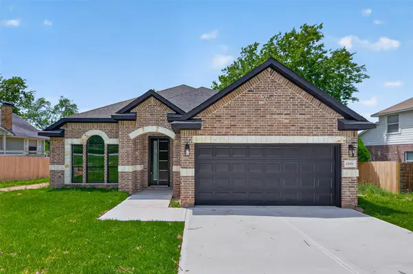 12431 Green Ridge Drive, Willis, TX 77318