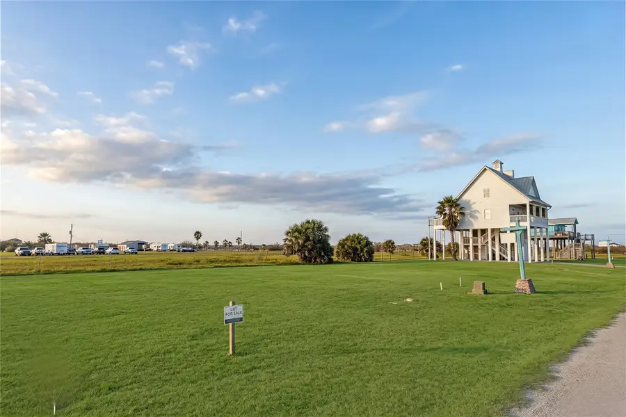 1009 Brighton Jones Boulevard, Gilchrist, TX 77617 - #2