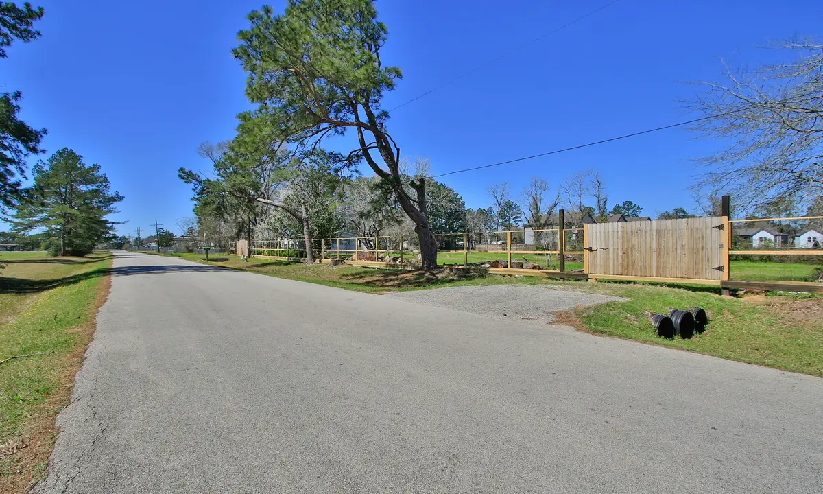 1929 Argo Road, Conroe, TX 77301 - Image #1