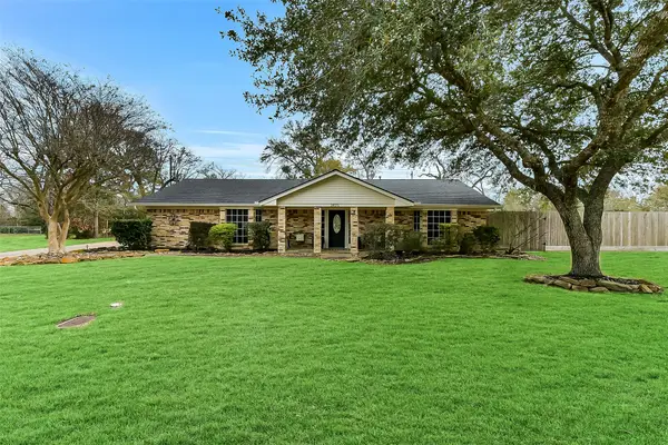 3405 Longherridge Drive, Pearland, TX 77581