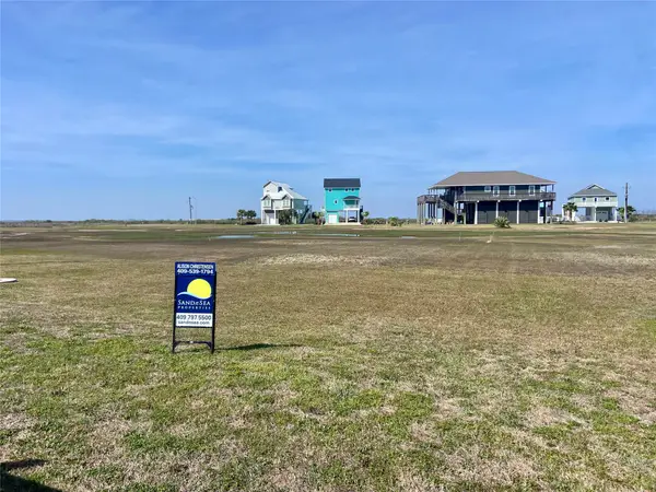 3823 Carmel Court, Galveston, TX 77554