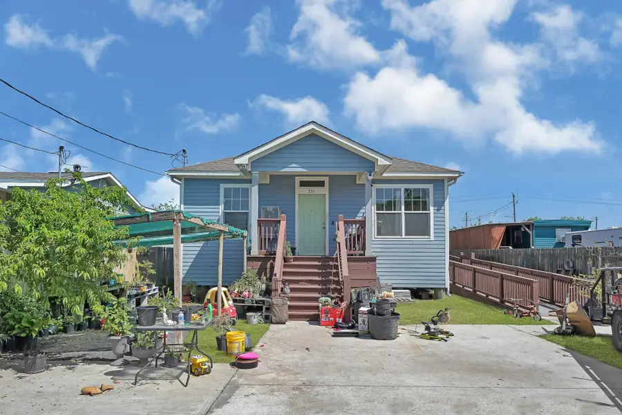 771 10th Street, Dickinson, TX 77539 - #2