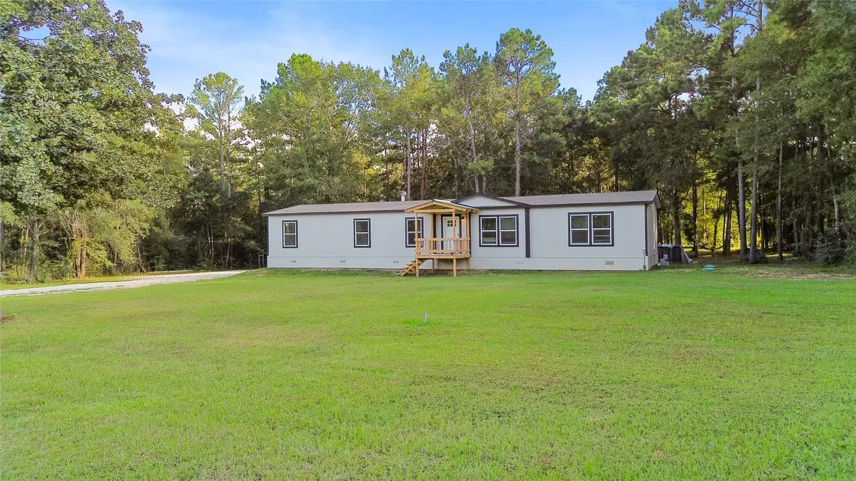 263 Robinson Creek Road, Huntsville, TX 77340 - Image #1