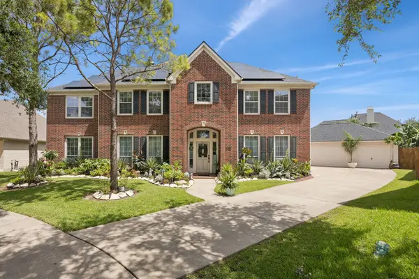 1155 Rustling Wind Lane, League City, TX 77573