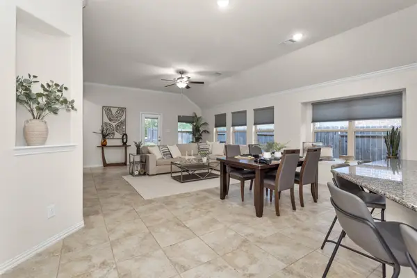 428 Auburn Pines Drive, Montgomery, TX 77316