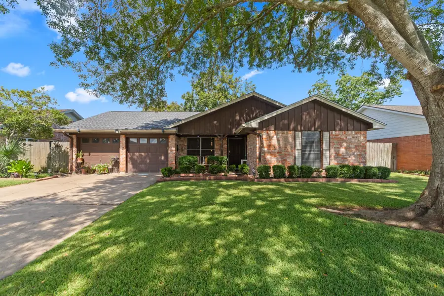 2114 Savanna Court S, League City, TX 77573 - Image #3